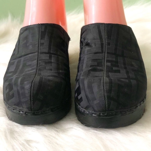 Fendi Clogs size 34 / US 4 - Picture 2 of 8
